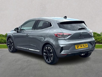 Used Renault Clio 2024 for sale - 75475911: Photo