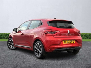 Used Renault Clio 2023 for sale - 79355693: Photo