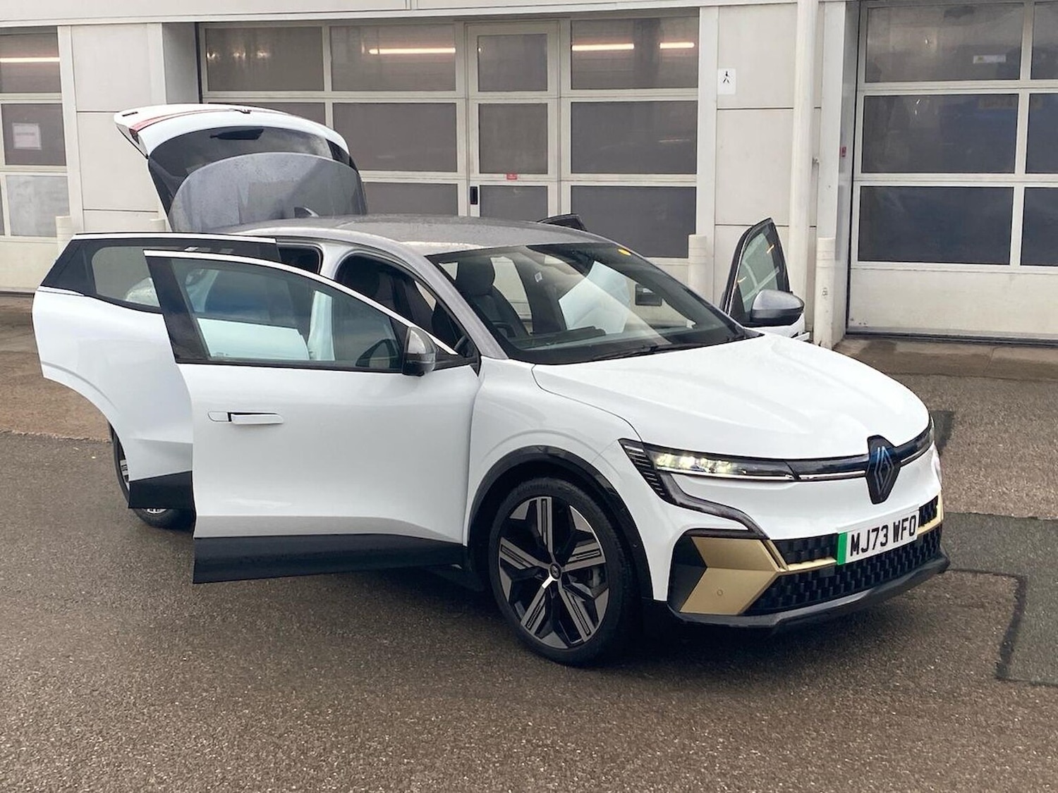 Used Renault Megane E Tech 2023 for sale - 77946111: Photo 38