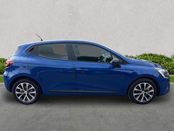 Used Renault Clio 2022 for sale - 76198407: Photo 3