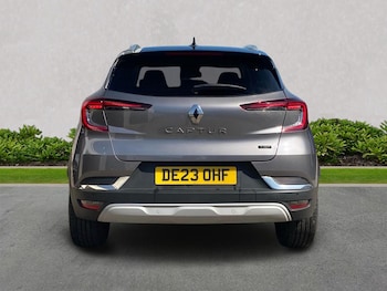 Used Renault Captur 2023 for sale - 78373624: Photo