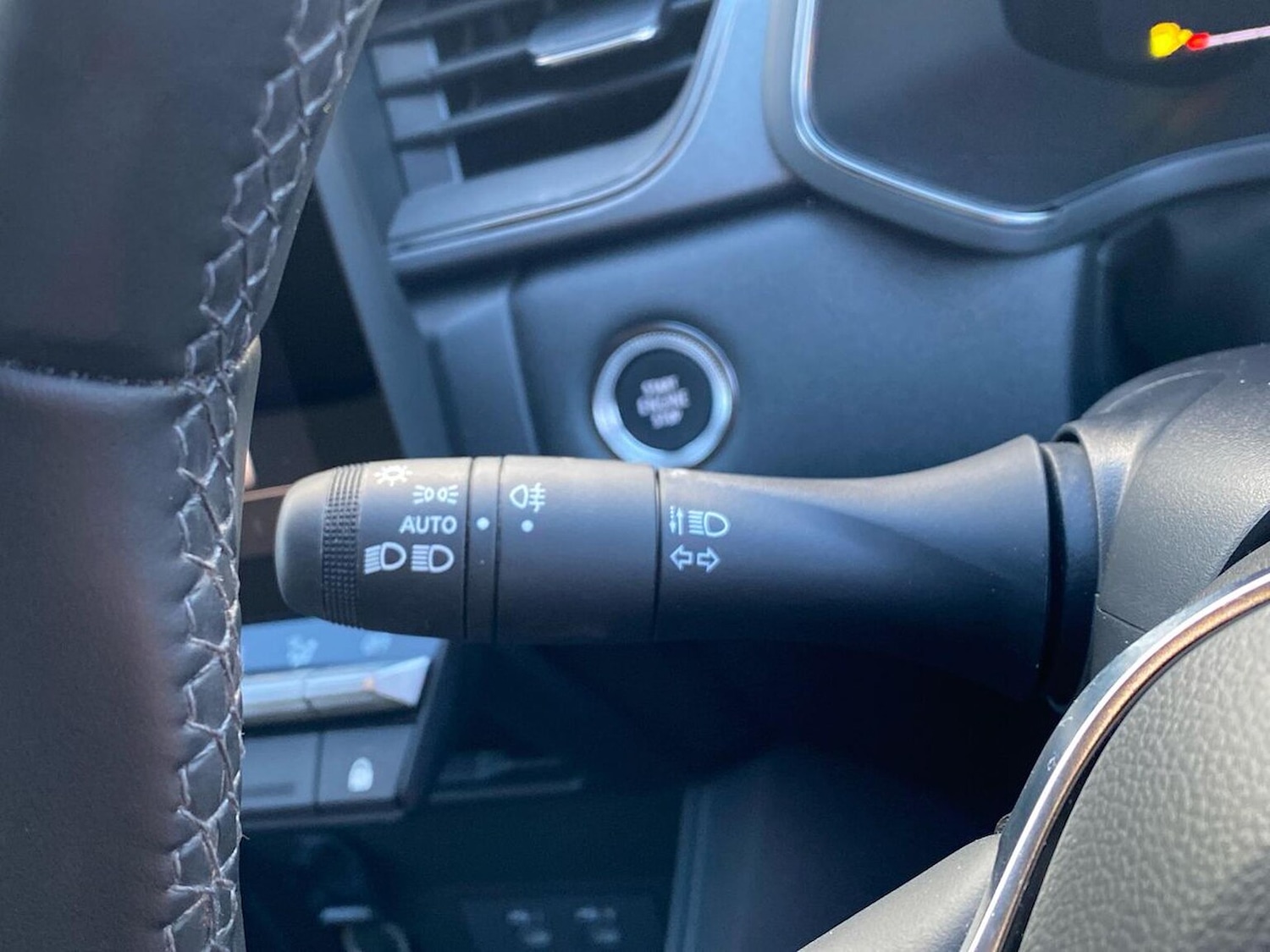 Used Renault Captur 2025 for sale - 76897094: Photo 29