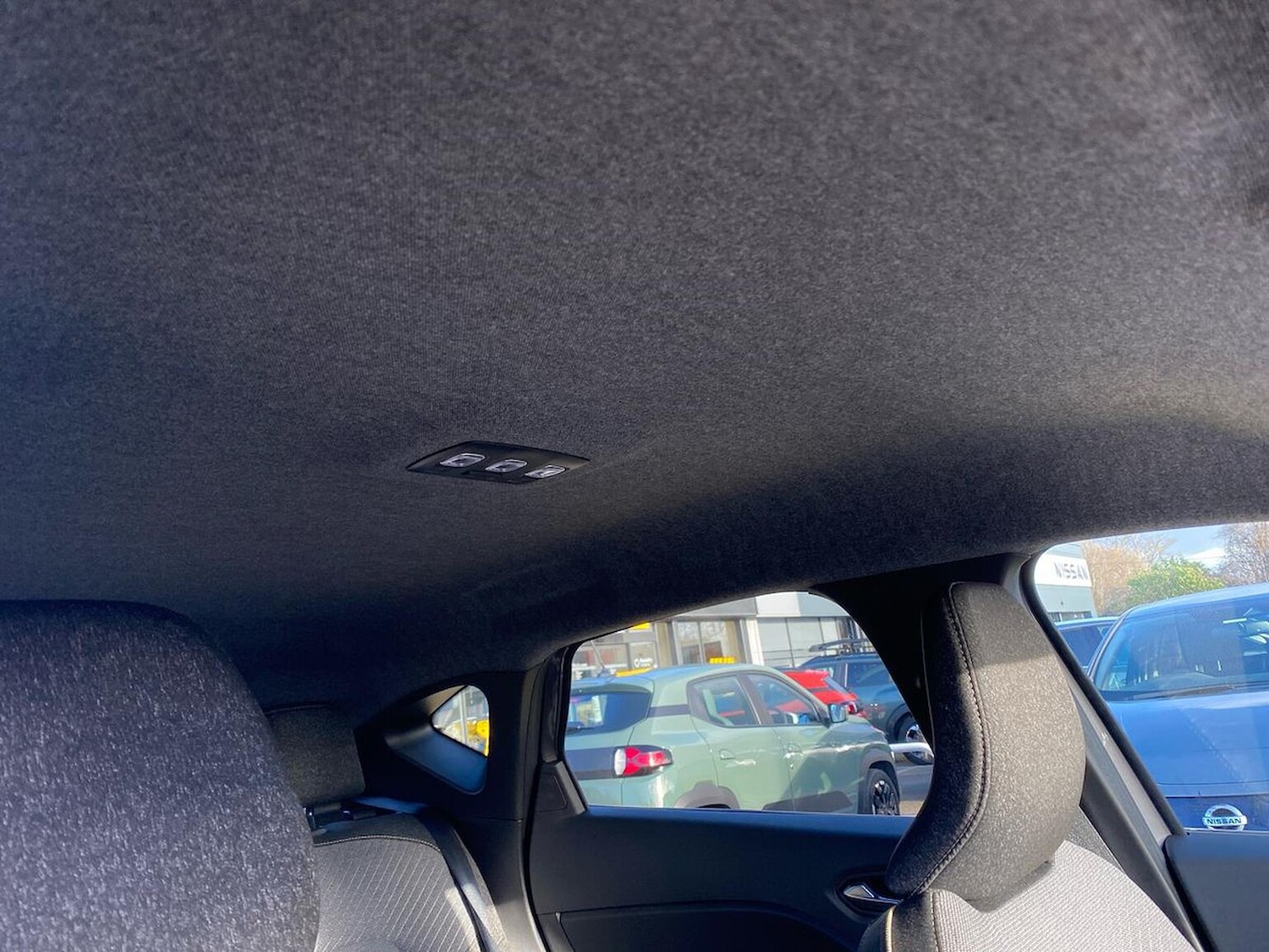 Used Renault Captur 2025 for sale - 76897094: Photo 32