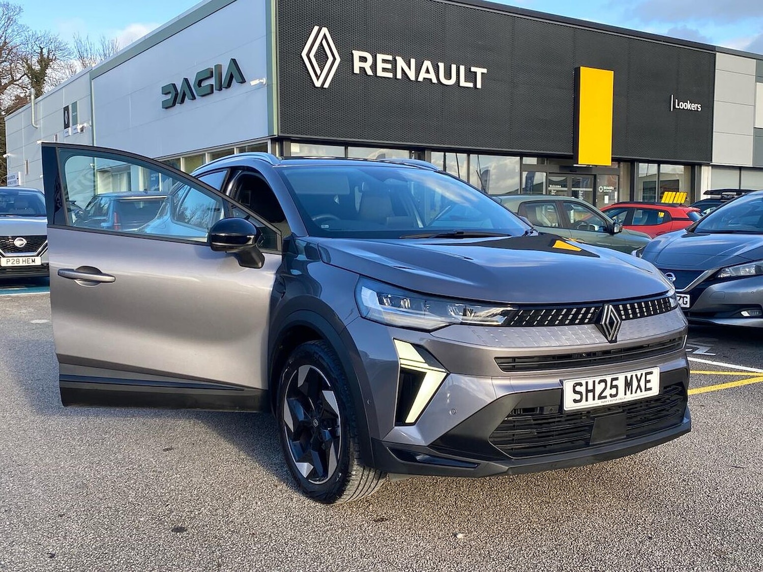 Used Renault Captur 2025 for sale - 76897094: Photo 40