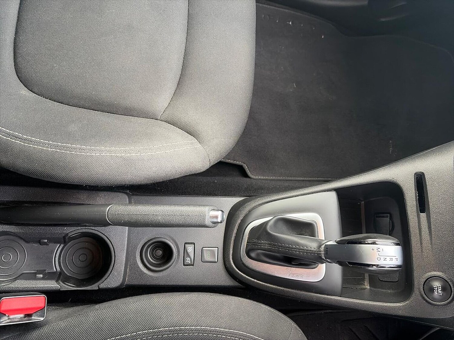 Used Renault Captur 2018 for sale - 77008263: Photo 15