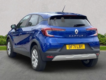 Used Renault Captur 2022 for sale - 76225018: Photo 2