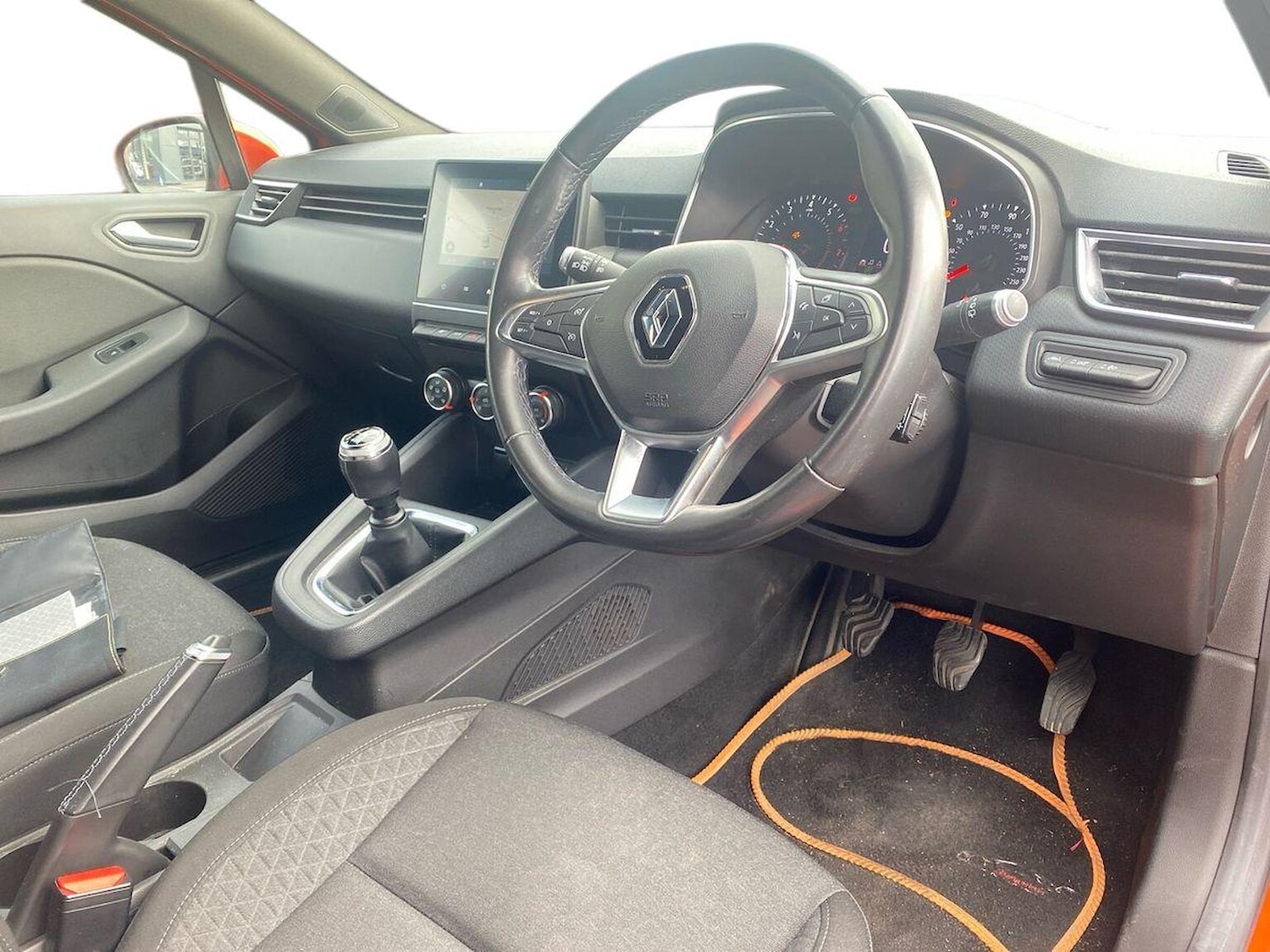 Used Renault Clio 2020 for sale - 76335182: Photo 15