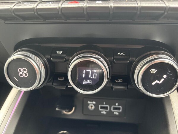 Used Renault Clio 2022 for sale - 76225023: Photo 12