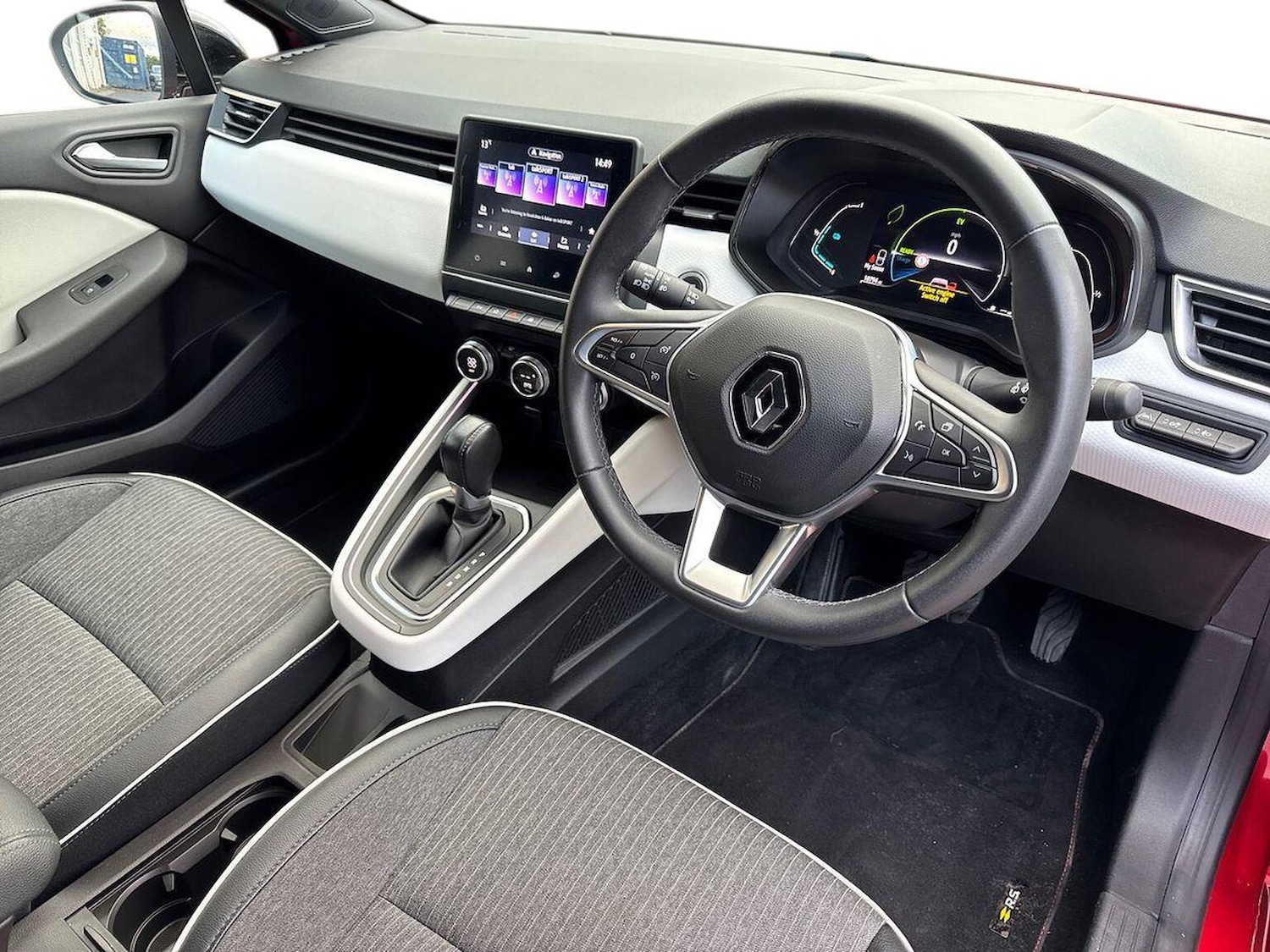 Used Renault Clio 2022 for sale - 77488173: Photo 15