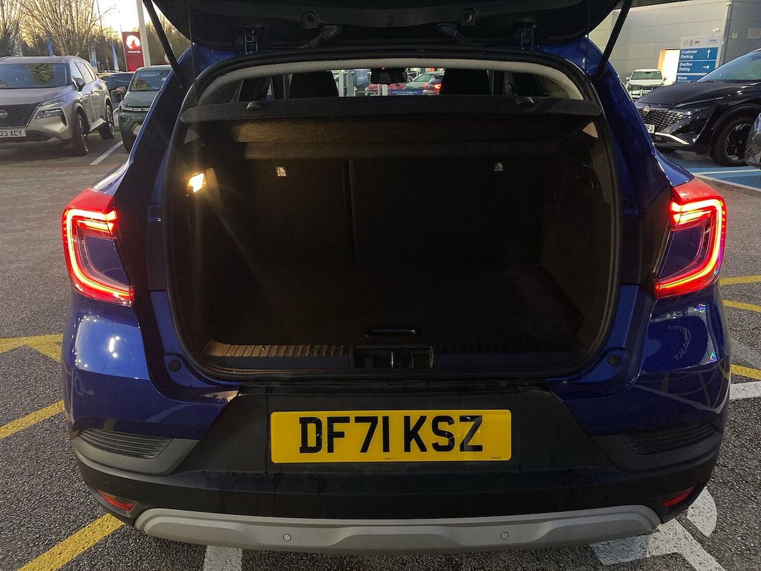 Used Renault Captur 2022 for sale - 77012356: Photo 19