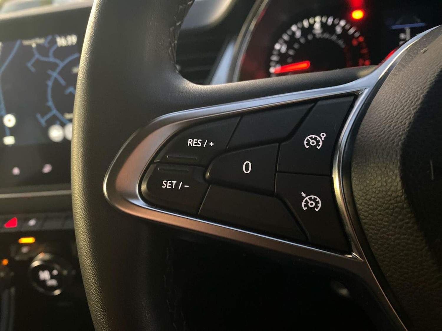 Used Renault Captur 2022 for sale - 77012356: Photo 29