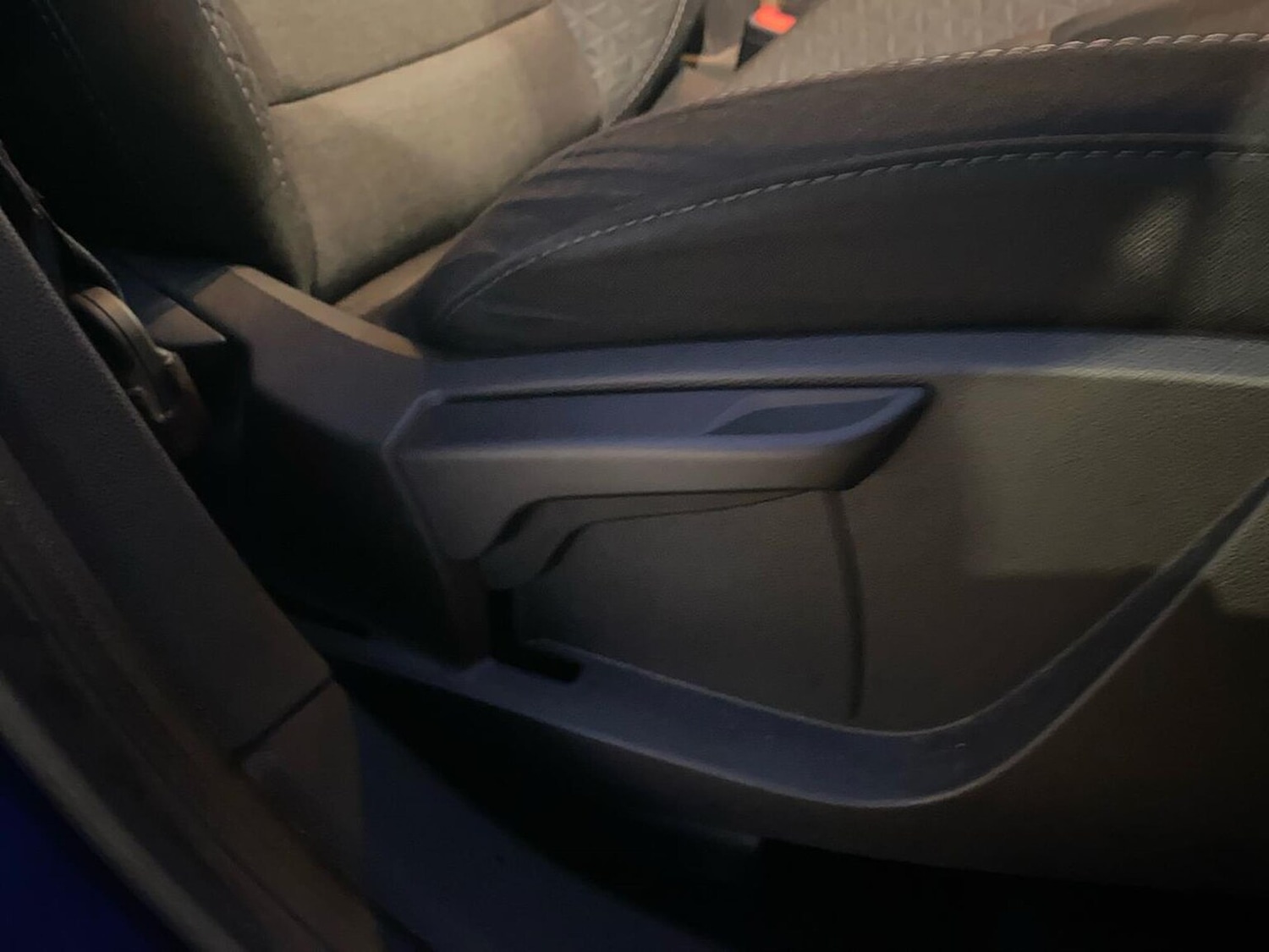 Used Renault Captur 2022 for sale - 77012356: Photo 32