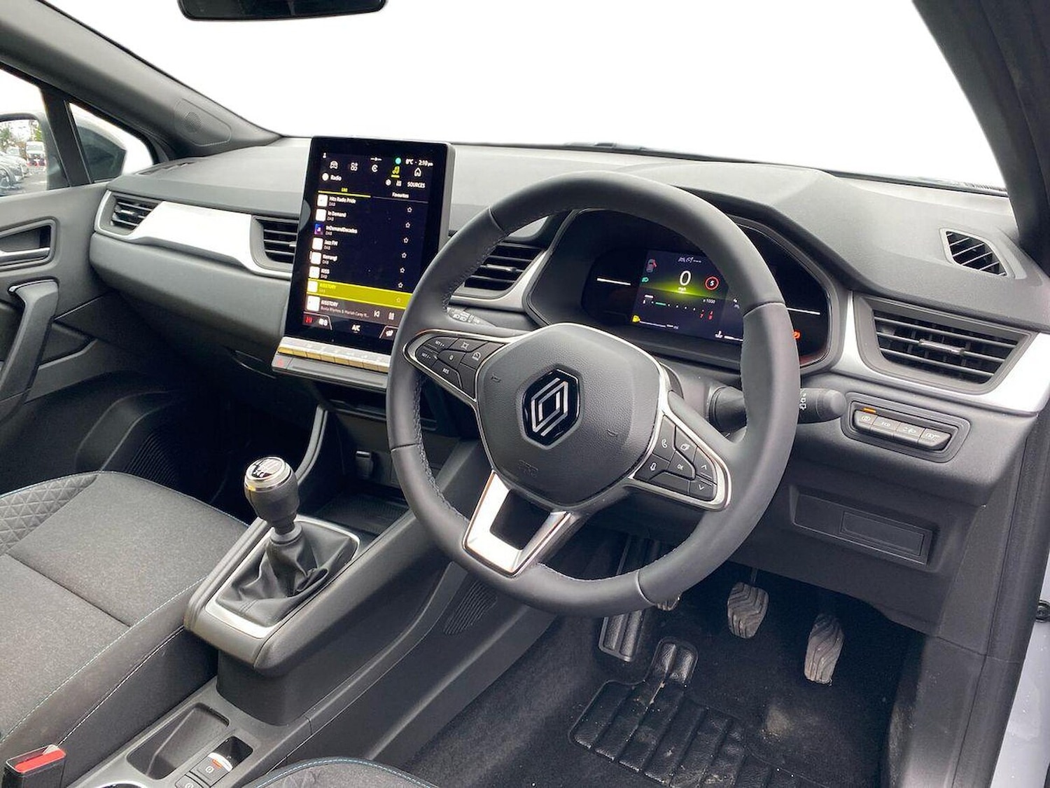 Used Renault Captur 2025 for sale - 77789563: Photo 15