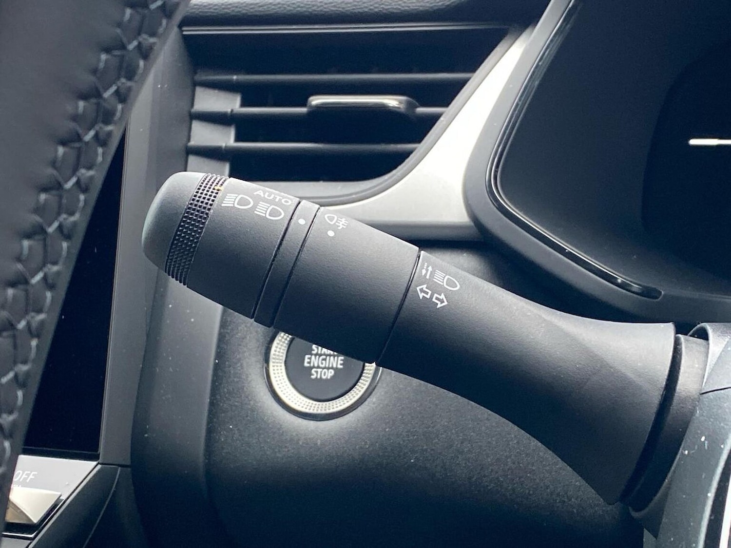 Used Renault Captur 2025 for sale - 77789563: Photo 29