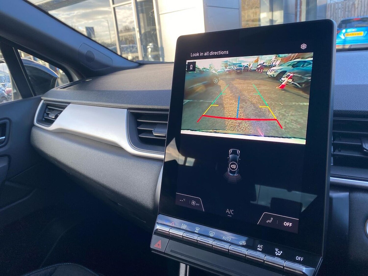 Used Renault Captur 2025 for sale - 76799338: Photo 23