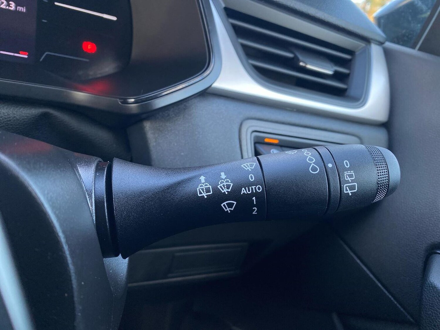 Used Renault Captur 2025 for sale - 76799338: Photo 28