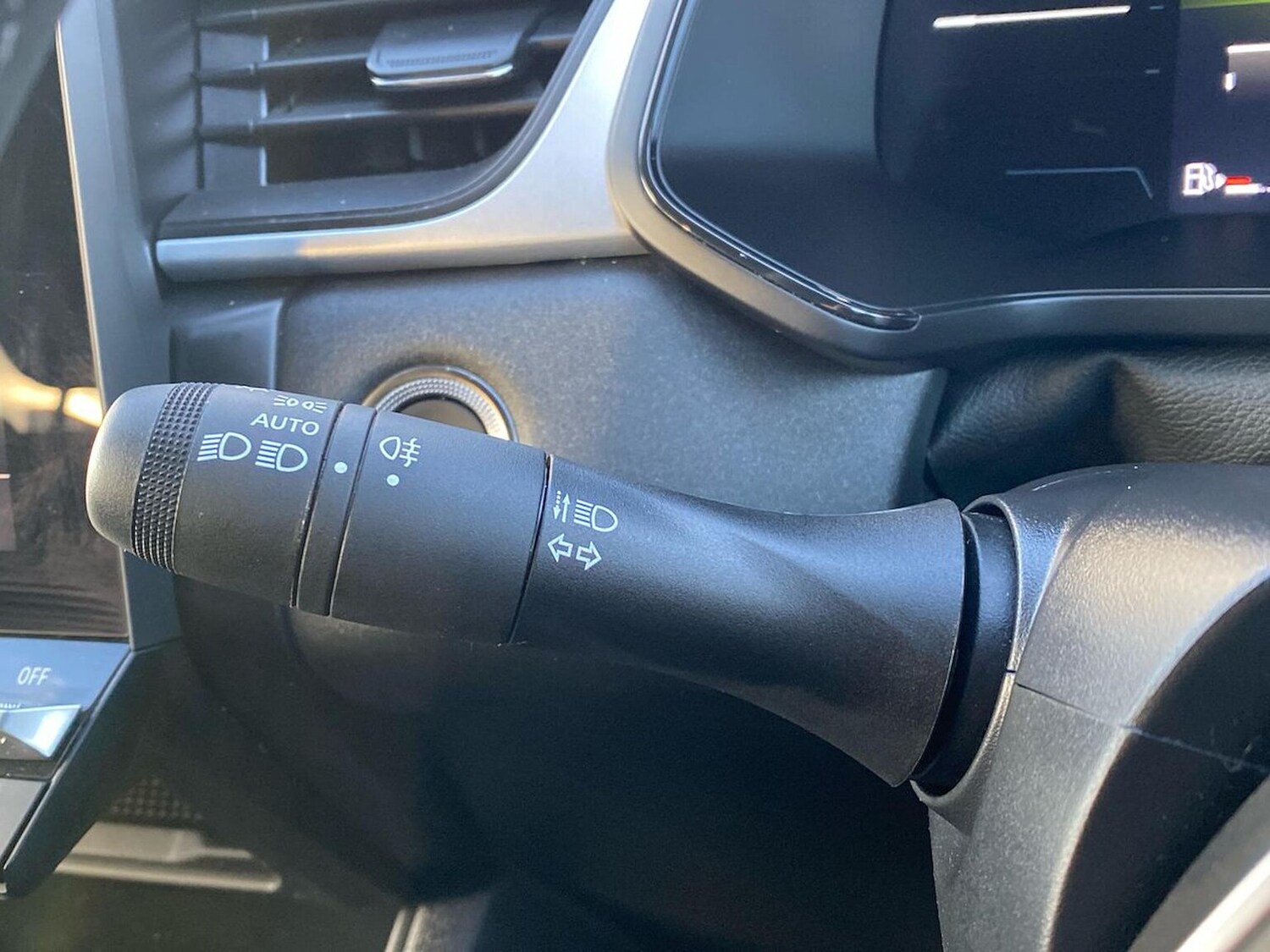 Used Renault Captur 2025 for sale - 76799338: Photo 29