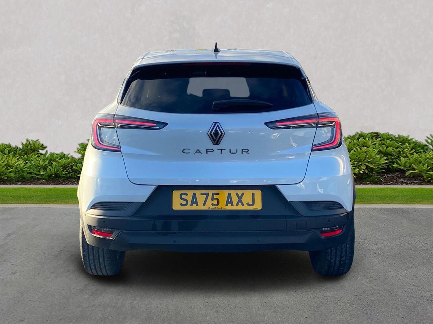 Used Renault Captur 2025 for sale - 76799338: Photo 4