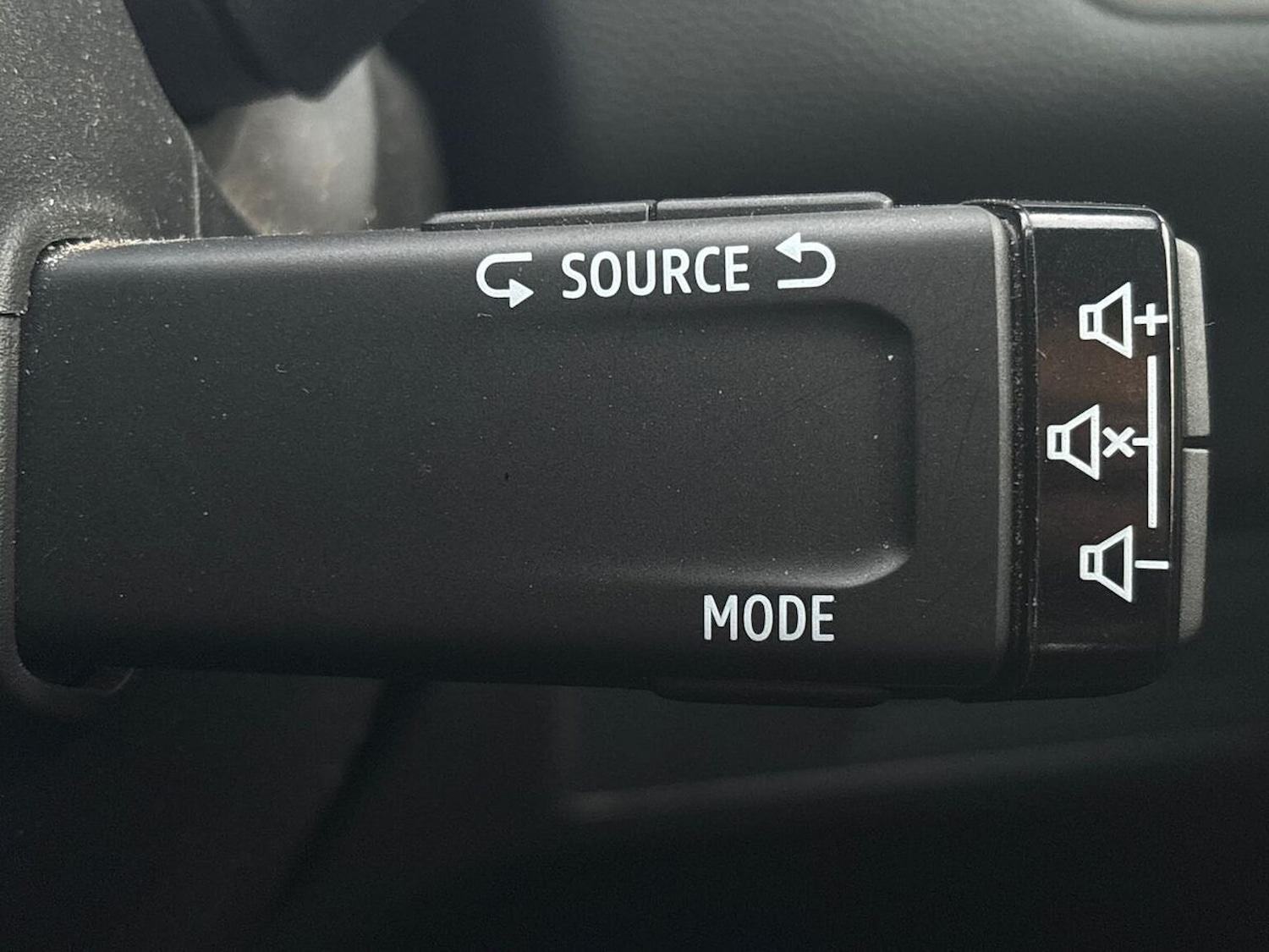 Used Renault Captur 2022 for sale - 76638897: Photo 42