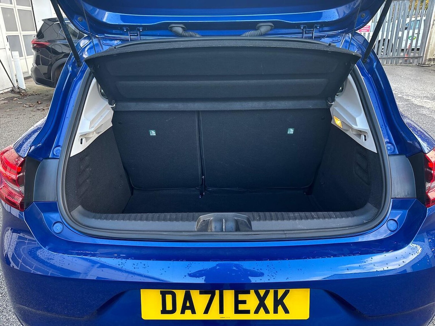 Used Renault Clio 2021 for sale - 76518621: Photo 17