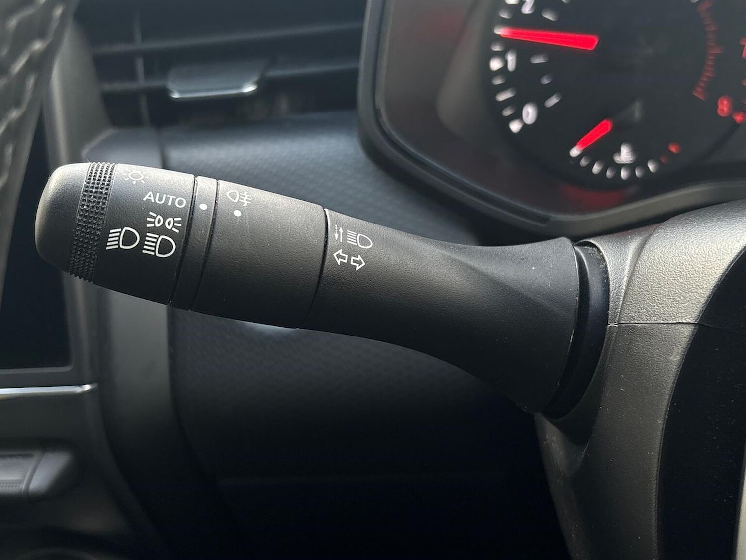 Used Renault Clio 2021 for sale - 76518621: Photo 28