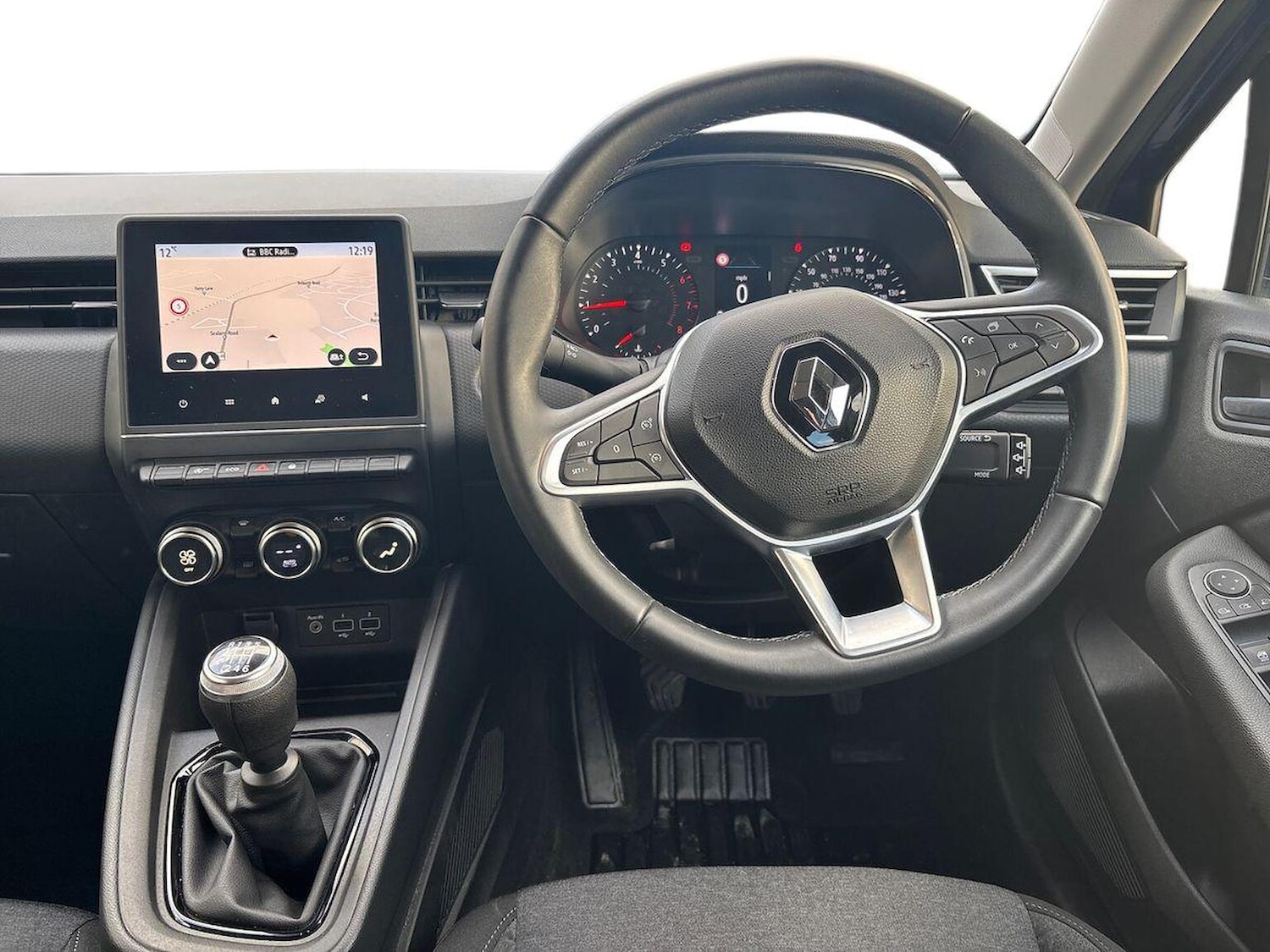 Used Renault Clio 2021 for sale - 76518621: Photo 9