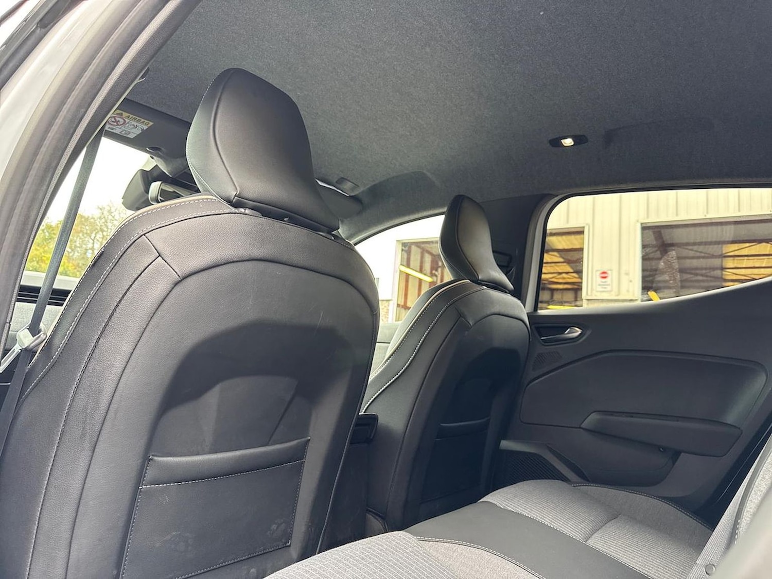 Used Renault Clio 2024 for sale - 76335178: Photo 32