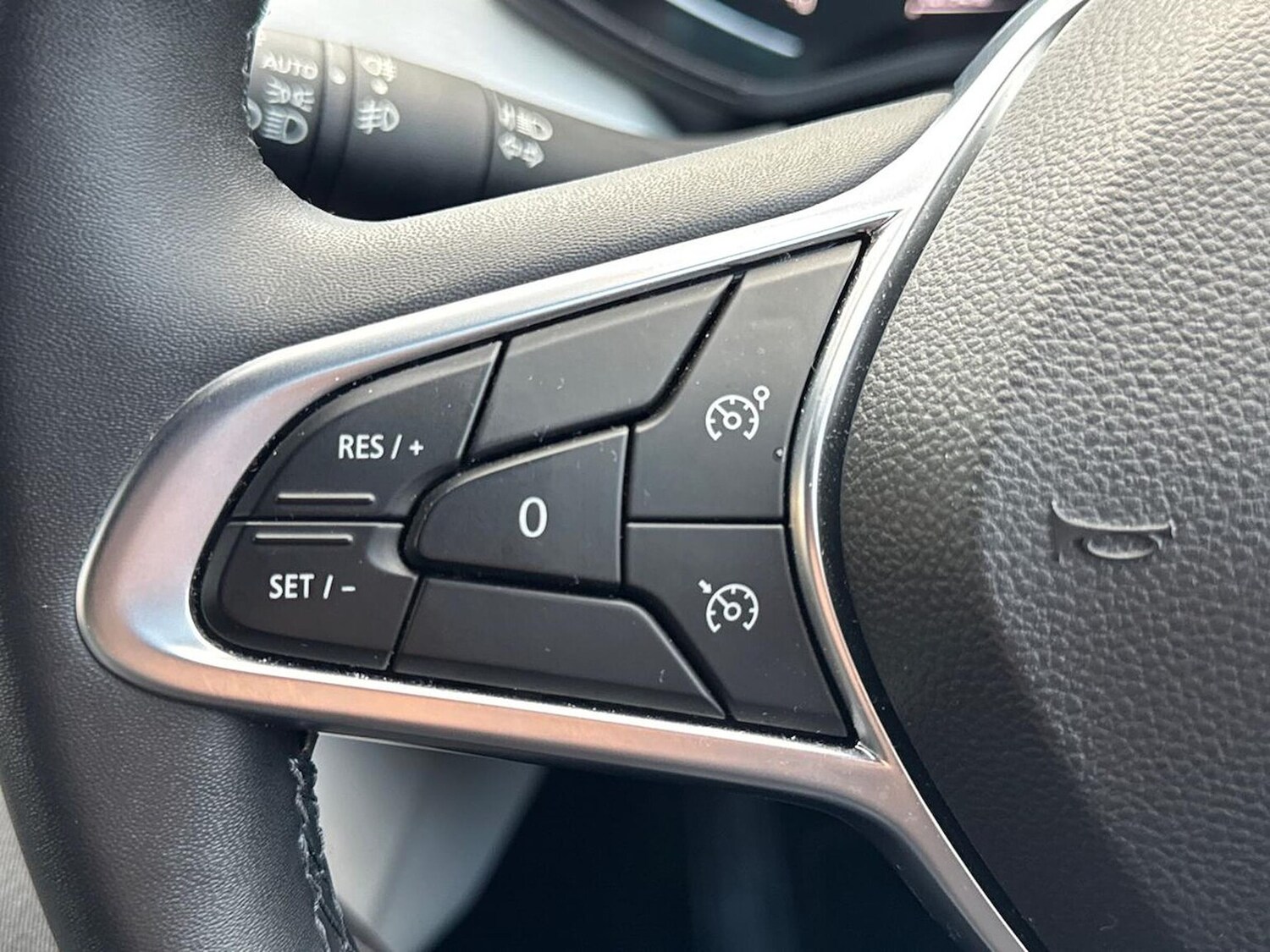 Used Renault Clio 2022 for sale - 76725852: Photo 27