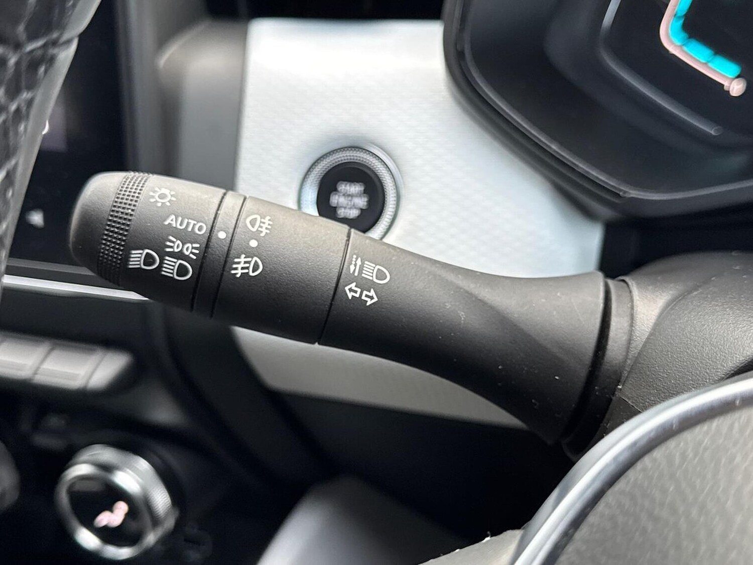 Used Renault Clio 2022 for sale - 76725852: Photo 29