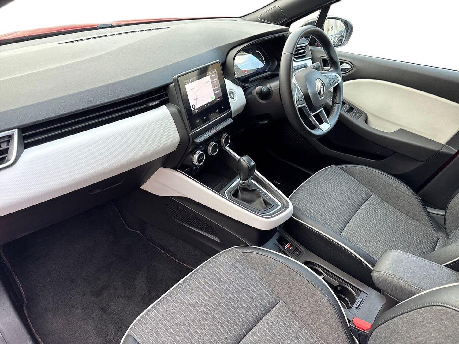 Used Renault Clio 2022 for sale - 76725852: Photo 7