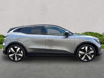 Used Renault Megane E Tech 2024 for sale - 76785149: Photo