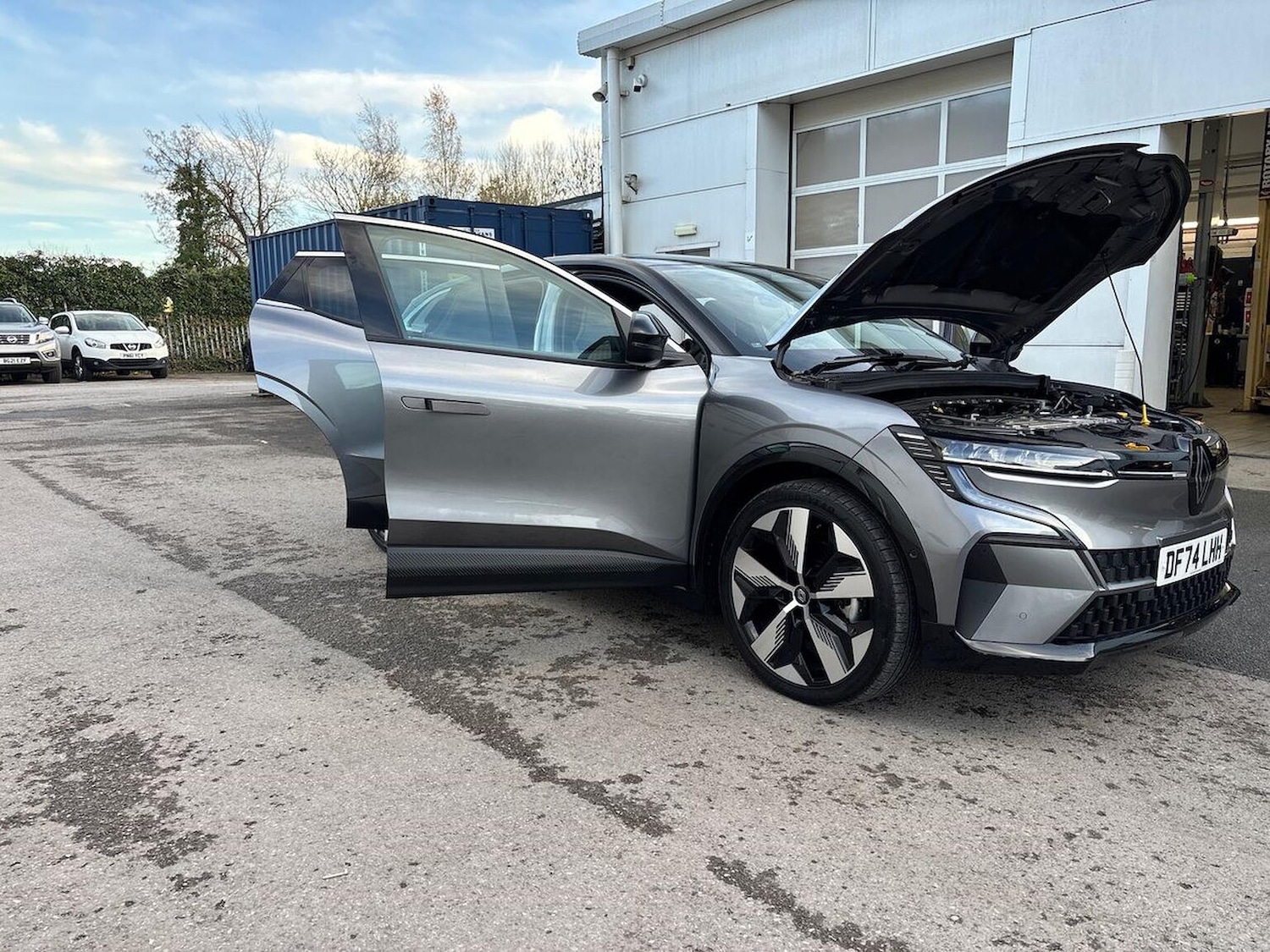 Used Renault Megane E Tech 2024 for sale - 76785149: Photo 40