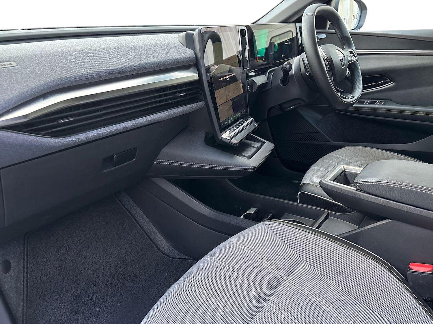 Used Renault Megane E Tech 2024 for sale - 76785149: Photo 7