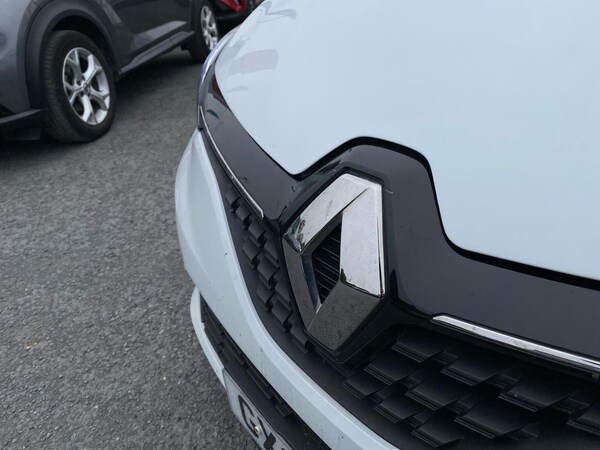 Used Renault Clio 2023 for sale - 76281167: Photo 32