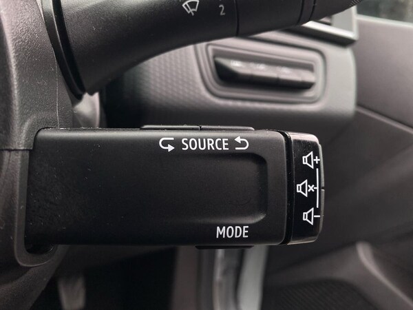 Used Renault Clio 2023 for sale - 76281167: Photo 40