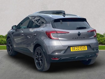Used Renault Captur 2022 for sale - 75561709: Photo