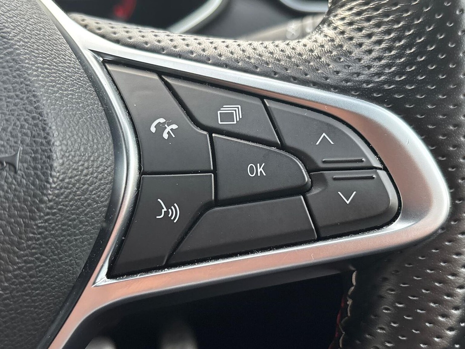 Used Renault Clio 2023 for sale - 76392491: Photo 26