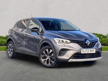 Used Renault Captur 2022 for sale - 77676390: Photo