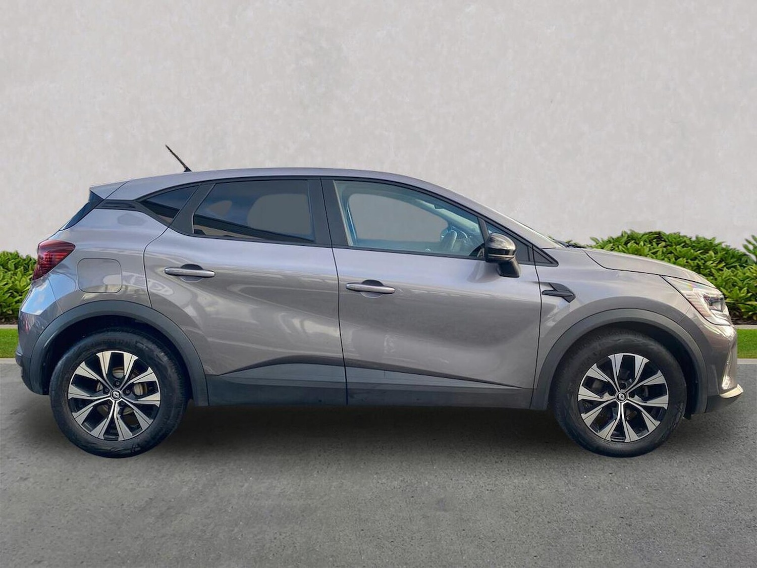 Used Renault Captur 2022 for sale - 77676390: Photo 3