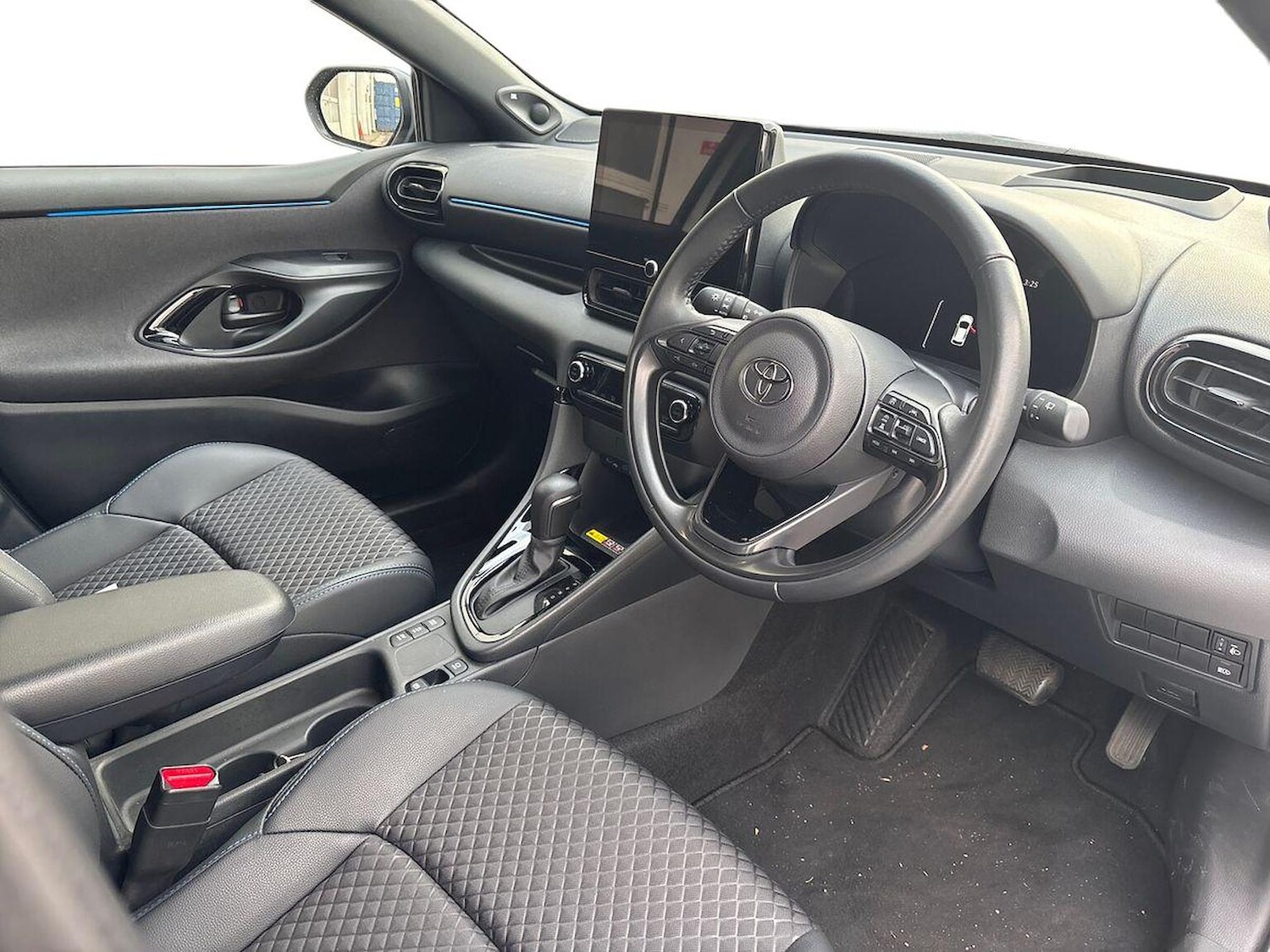Used Toyota Yaris 2025 for sale - 76387208: Photo 15