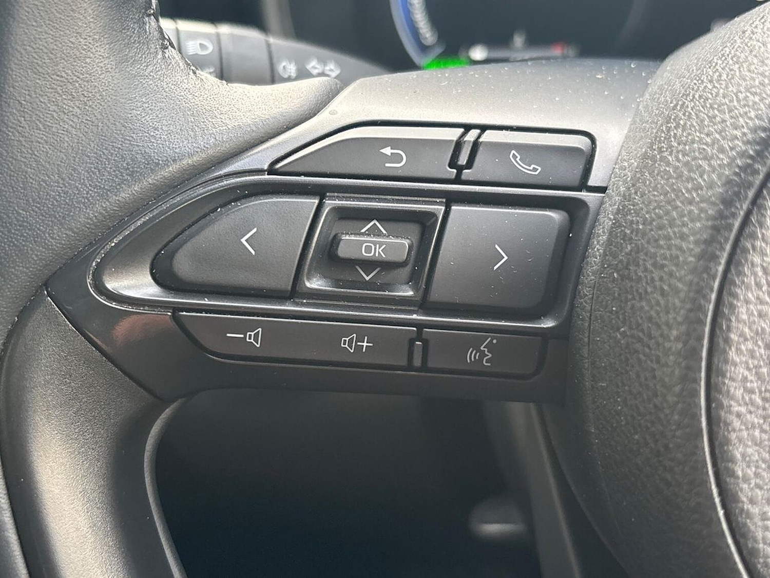 Used Toyota Yaris 2025 for sale - 76387208: Photo 27