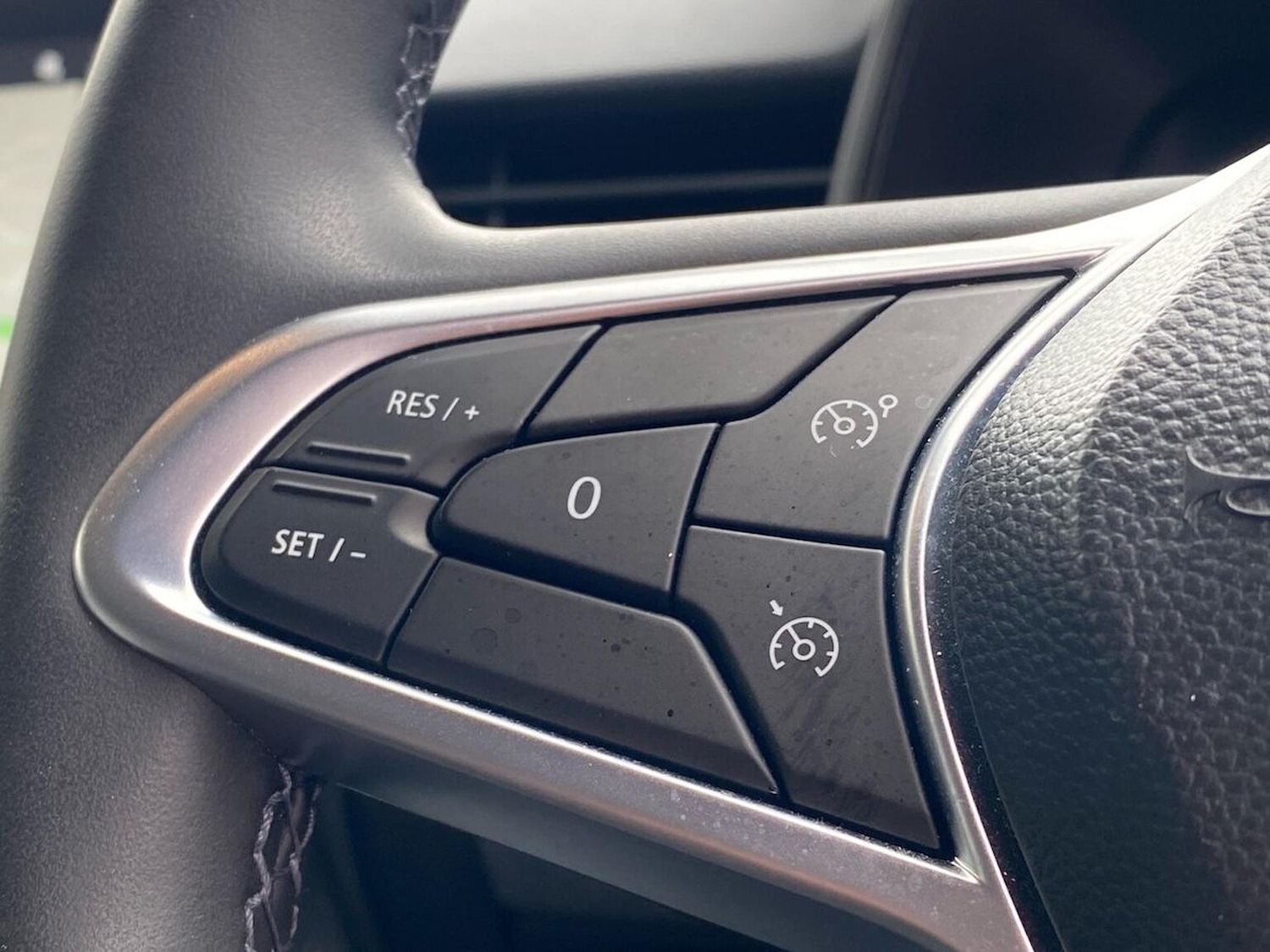 Used Renault Clio 2024 for sale - 78195802: Photo 27