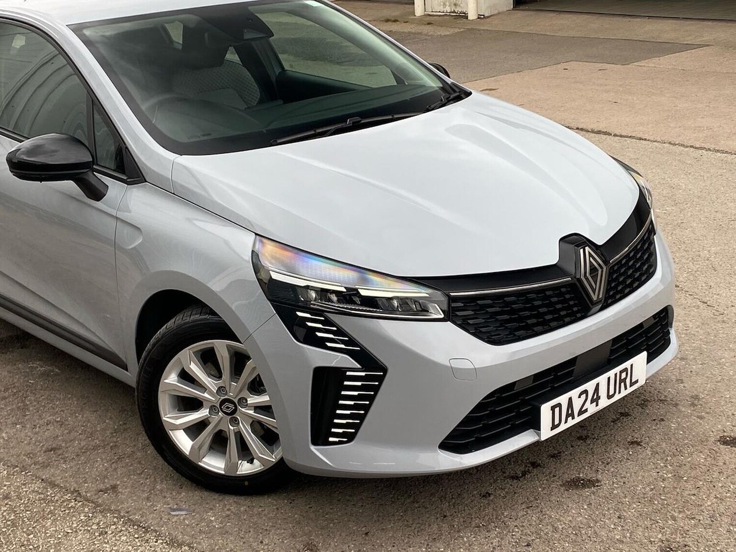 Used Renault Clio 2024 for sale - 78195802: Photo 37