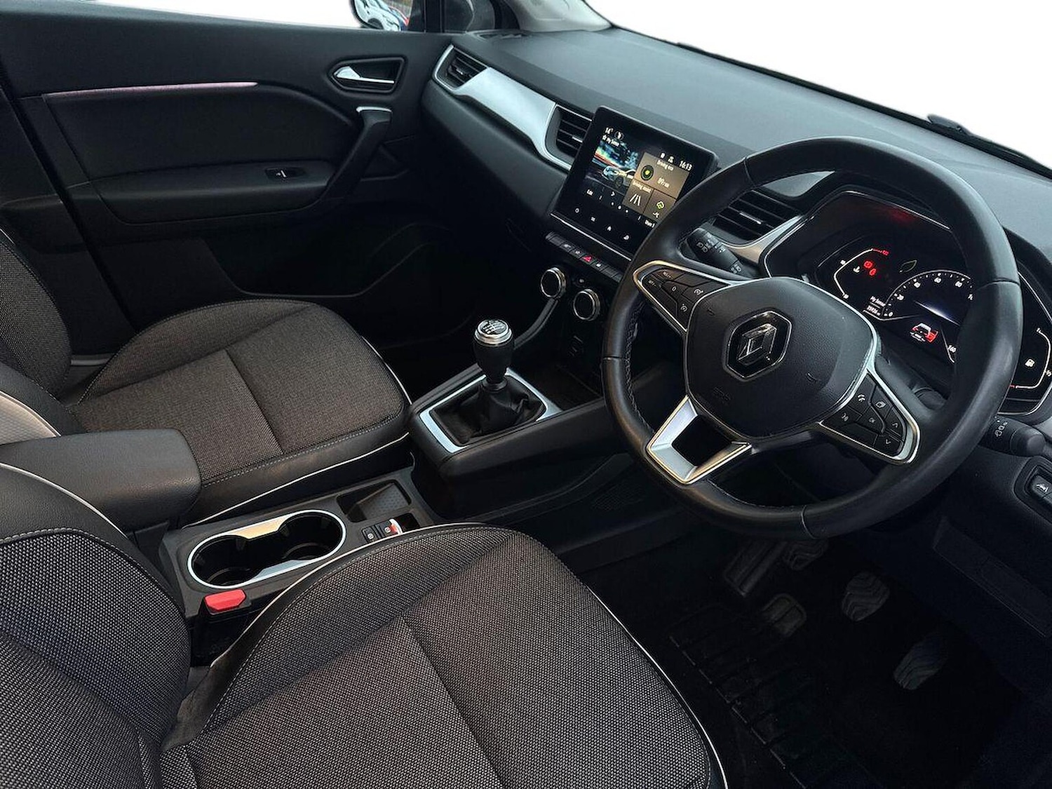 Used Renault Captur 2022 for sale - 76510771: Photo 15