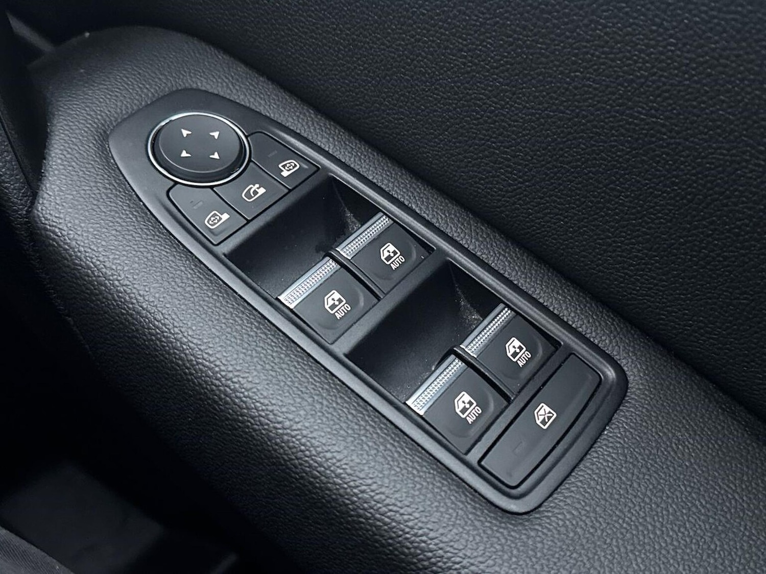 Used Renault Captur 2022 for sale - 76510771: Photo 21