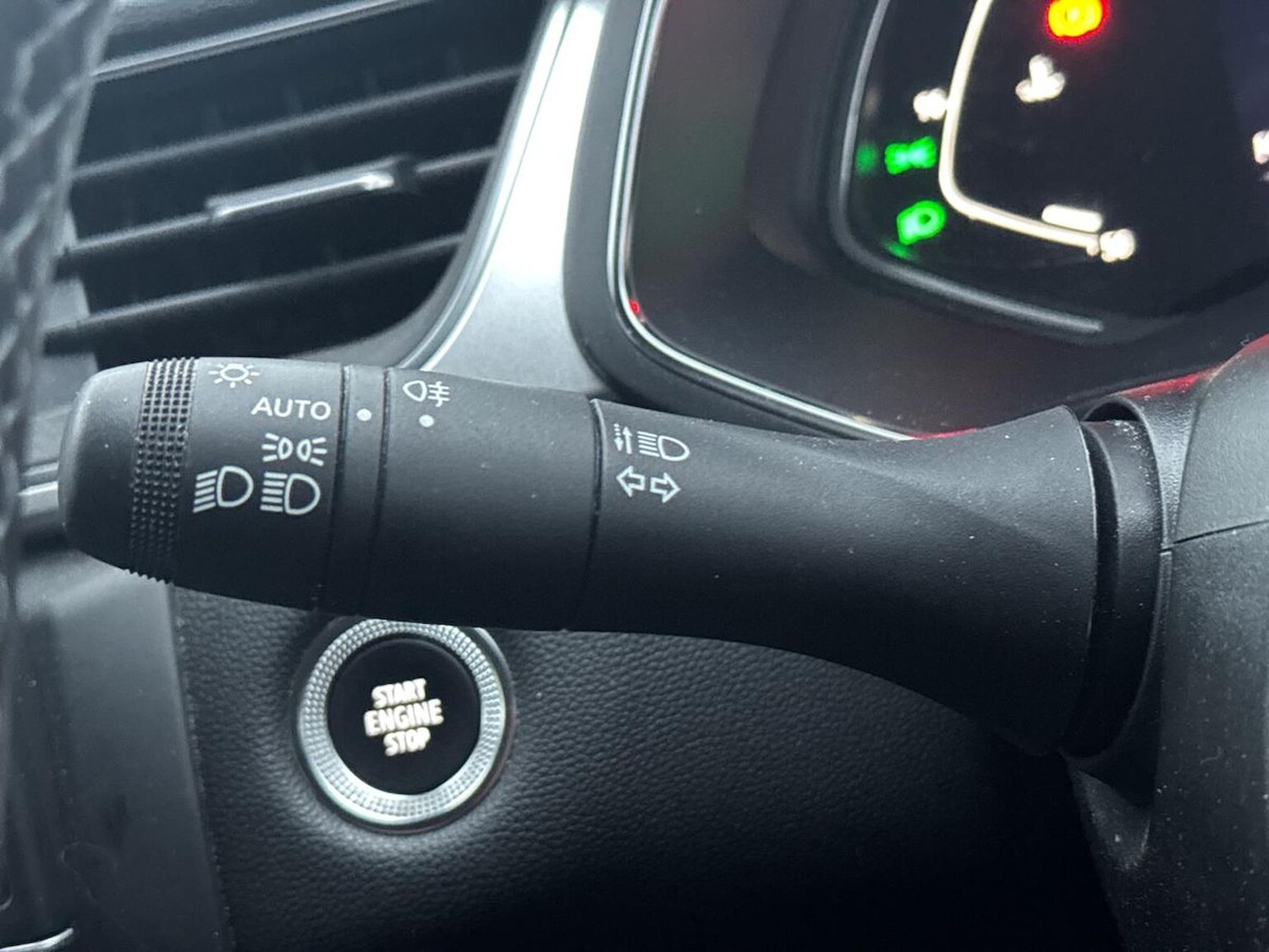 Used Renault Captur 2022 for sale - 76510771: Photo 29