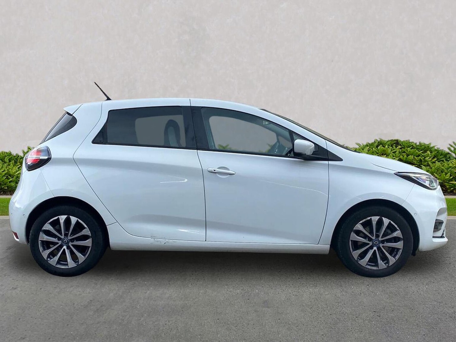 Used Renault Zoe 2020 for sale - 77896314: Photo 3