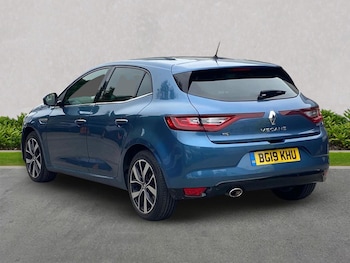 Used Renault Megane 2019 for sale - 76268305: Photo