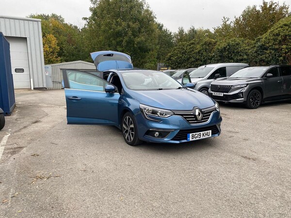 Used Renault Megane 2019 for sale - 76268305: Photo 40