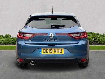 Used Renault Megane 2019 for sale - 76268305: Photo